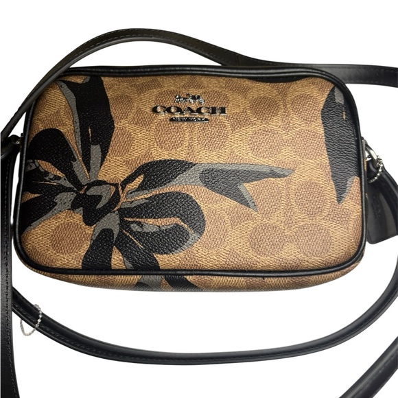 COACH MINI JAMIE CAMERA BAG SIGNATURE CANVAS BOW PRINT CY778 - Picture 6 of 8
